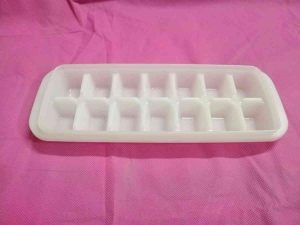 Ice Tray Set